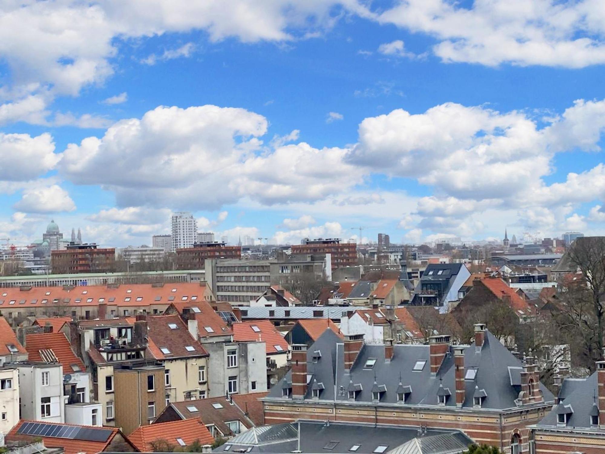Modern Apartment In Cureghem Anderlecht 134 M² + Terrace Brussel Bagian luar foto