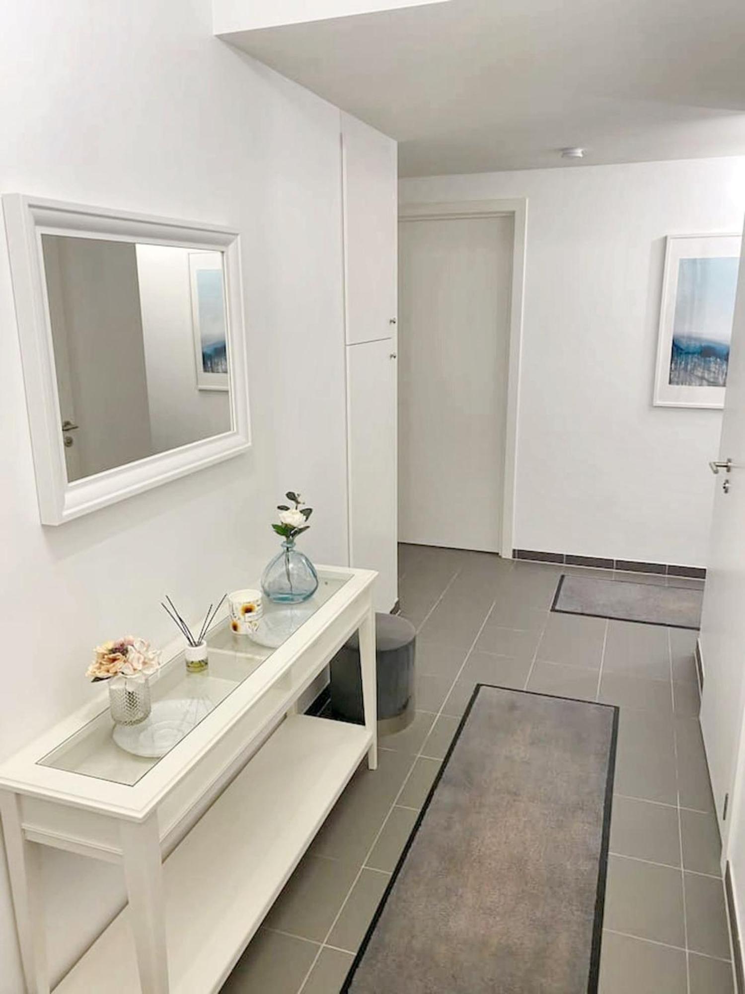 Modern Apartment In Cureghem Anderlecht 134 M² + Terrace Brussel Bagian luar foto