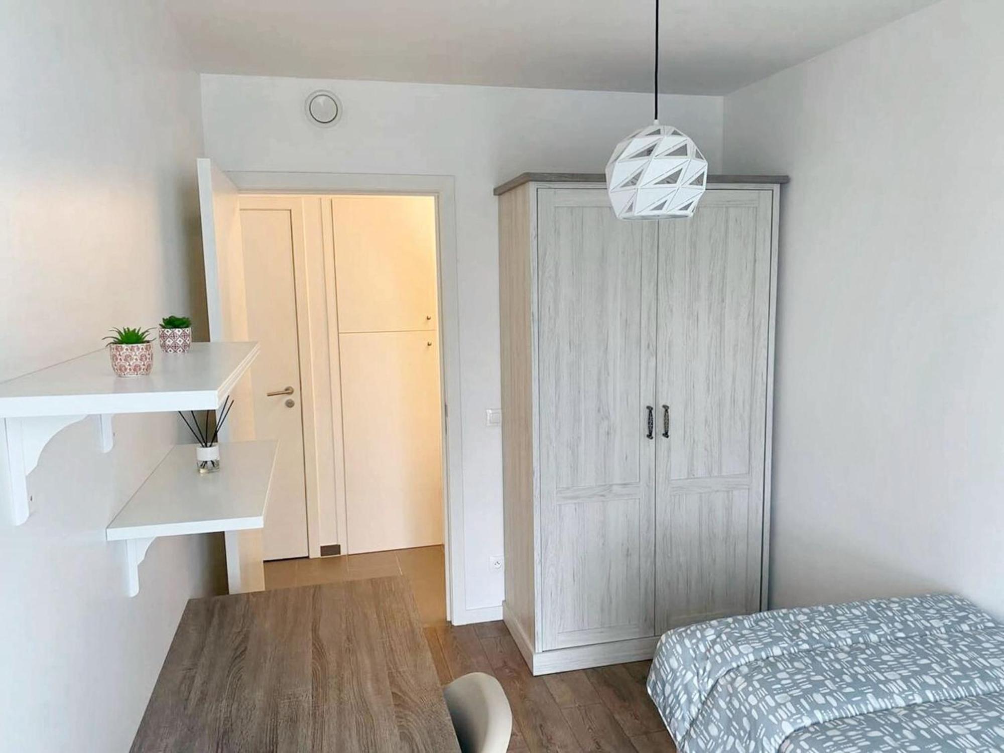 Modern Apartment In Cureghem Anderlecht 134 M² + Terrace Brussel Bagian luar foto