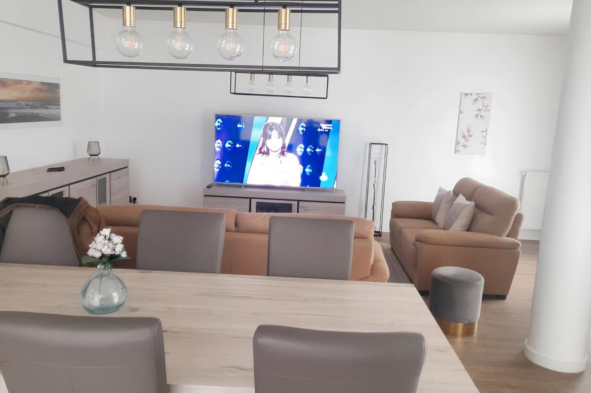 Modern Apartment In Cureghem Anderlecht 134 M² + Terrace Brussel Bagian luar foto